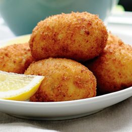bacalao-croquettes-with-aioli-38537-1